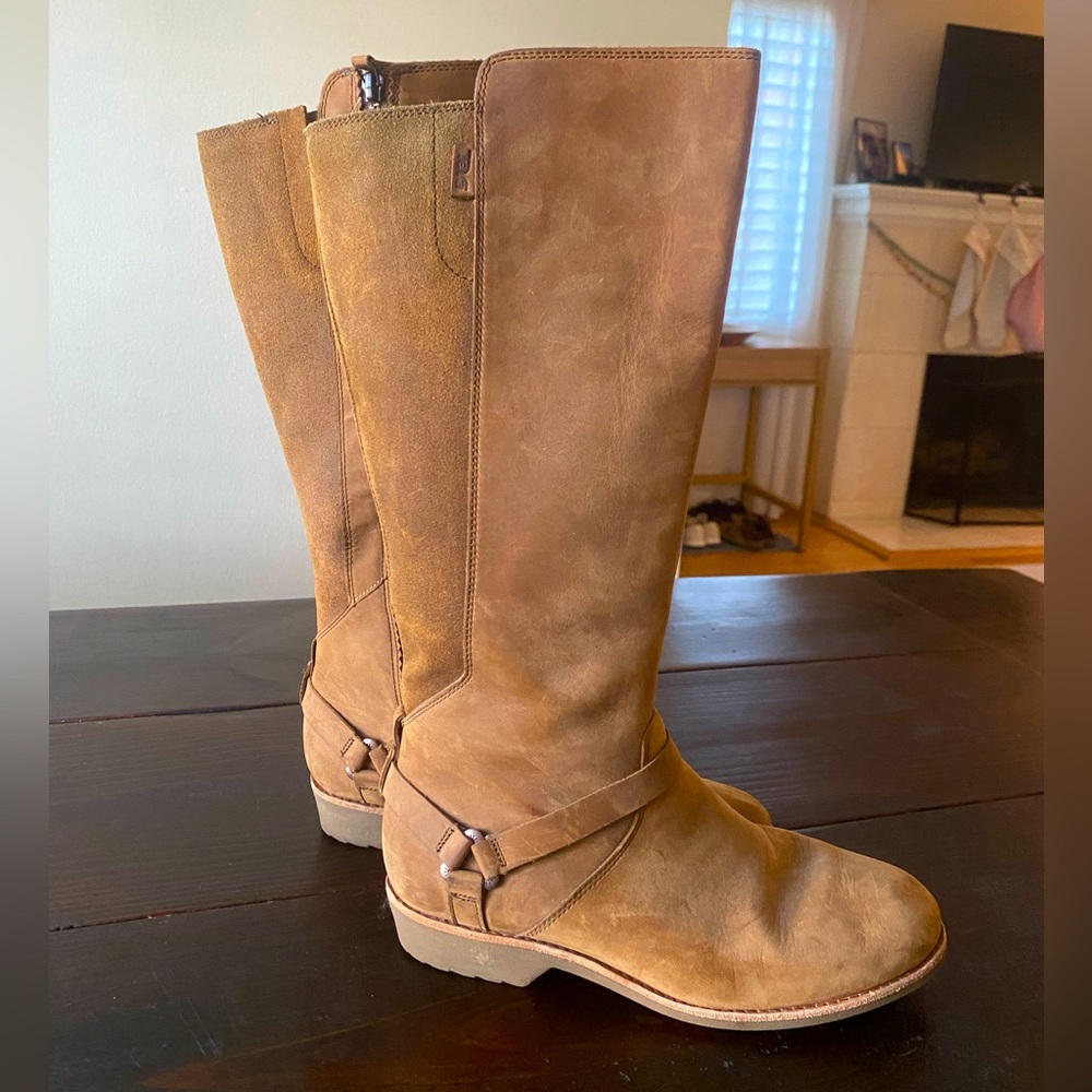 TEVA Tall Women’s Boots size 9